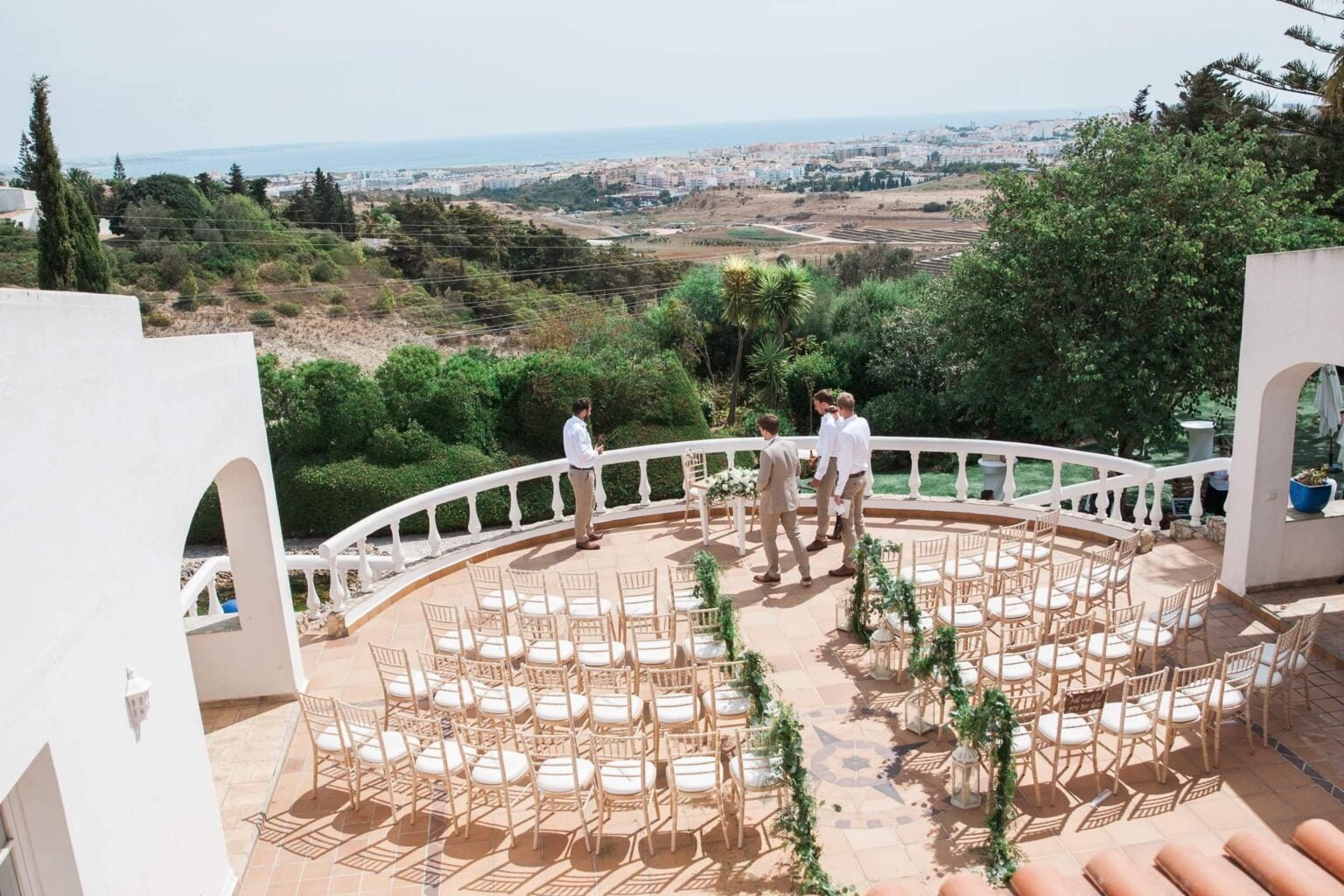 Destination wedding in Portugal